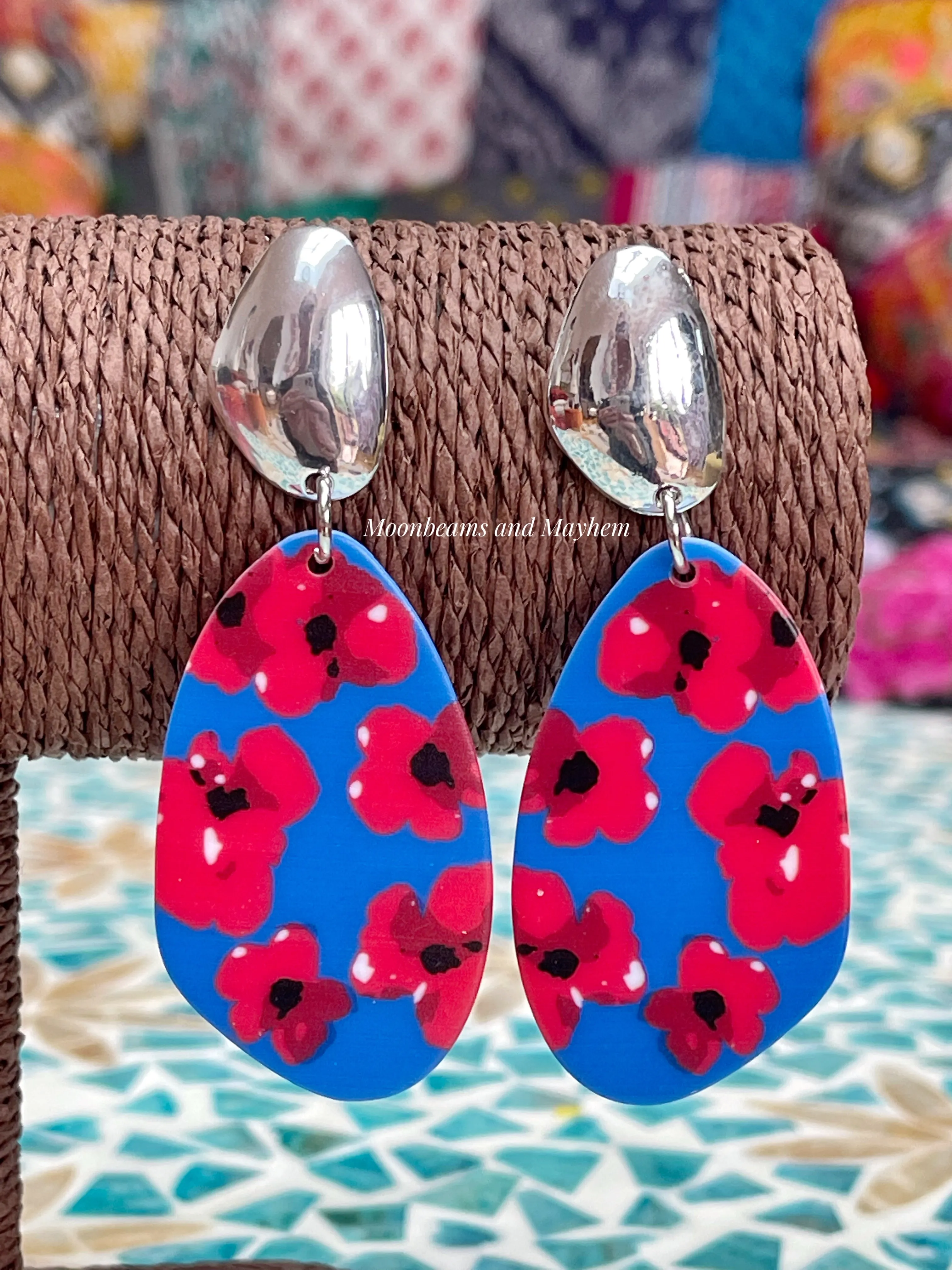 DELICIOUS POPPY DROP EARRINGS