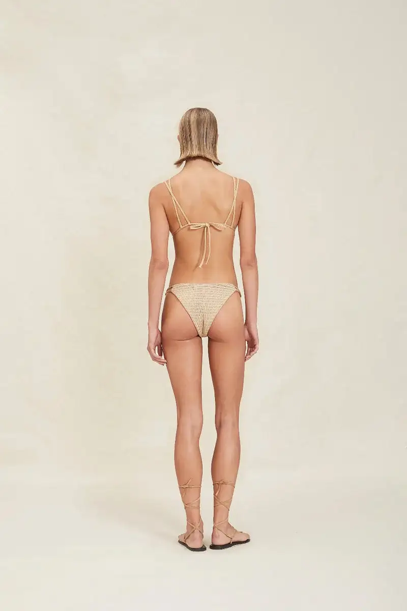 Devon Windsor - Carley Bottom - Raffia