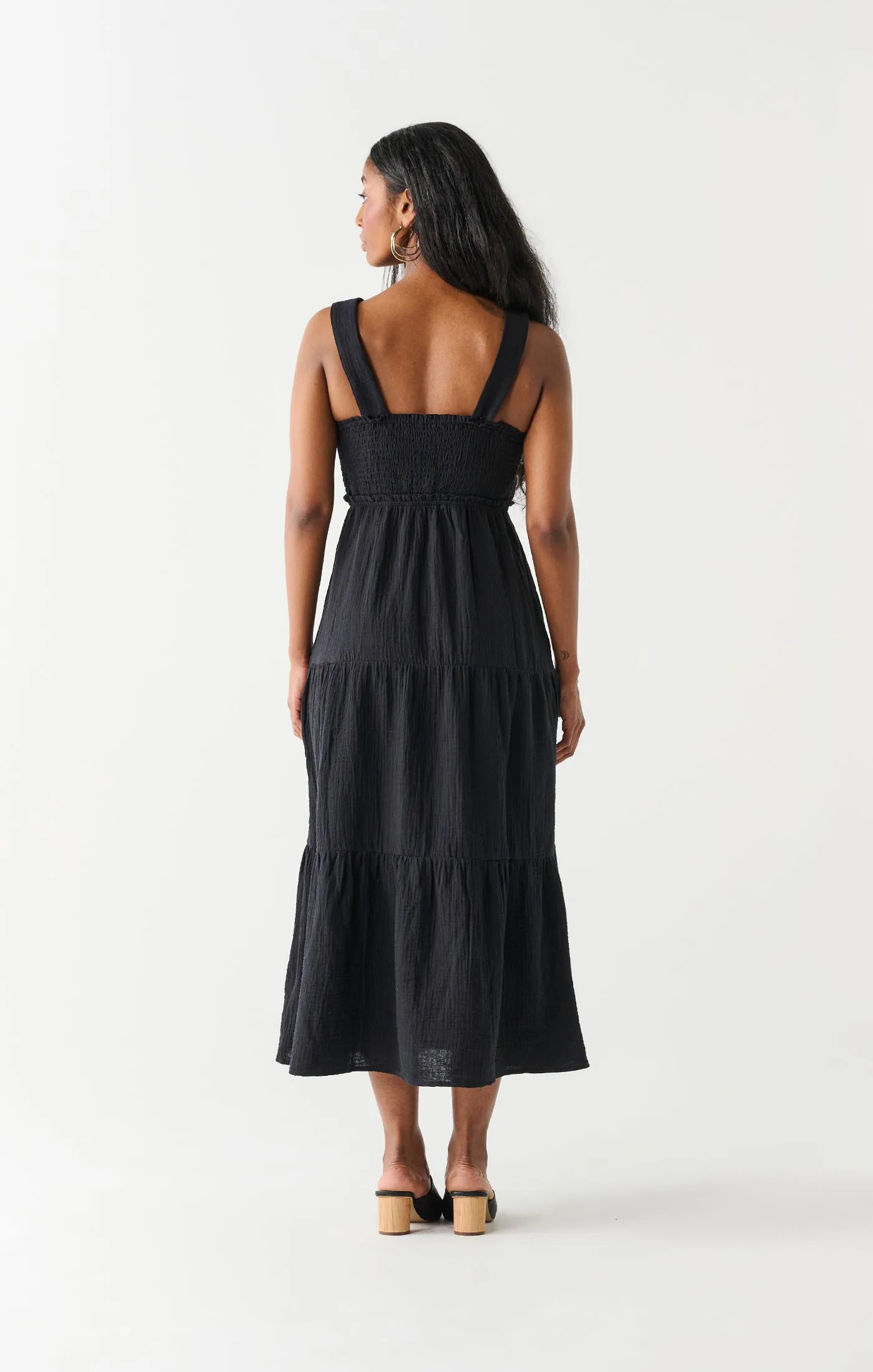 Dex Plus Textured Tiered Maxi Dress In Black