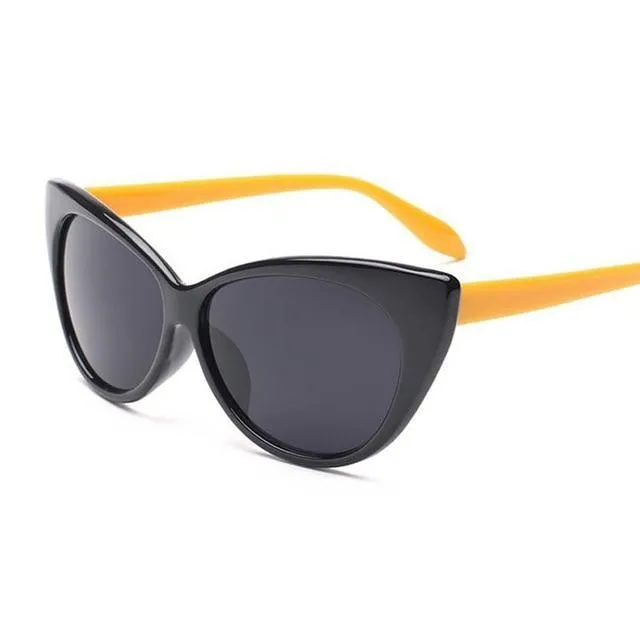 Famous Ladies Designer Retro Fashion Cat Eye Sunglasses for Women