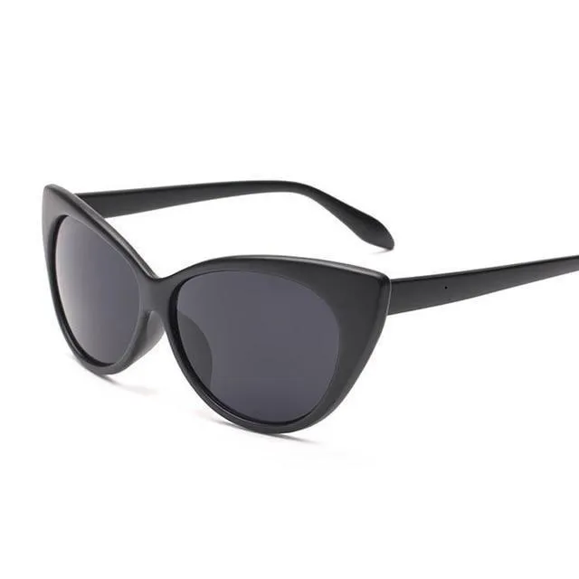 Famous Ladies Designer Retro Fashion Cat Eye Sunglasses for Women