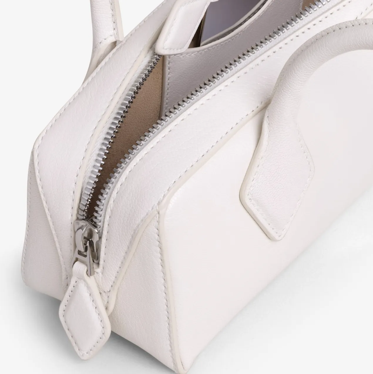 LE TECKEL MEDIUM BAG IN GOATSKIN - IVORY