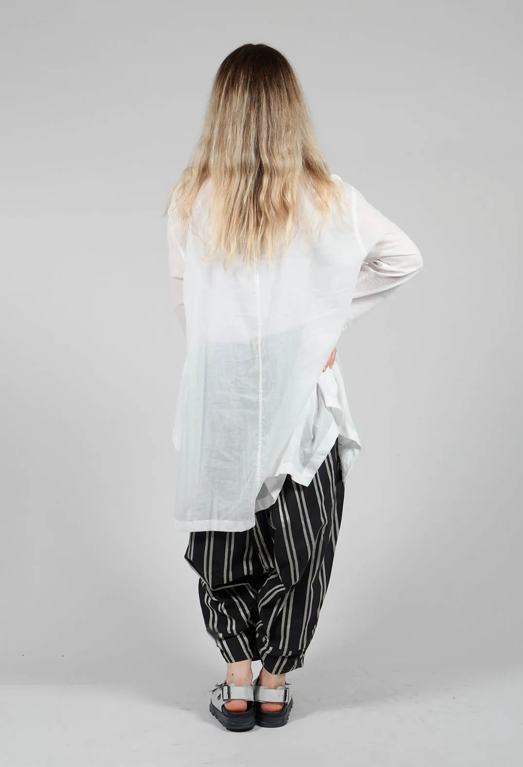 Lightweight Longline Shirt in White Print