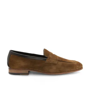 Loake - Darwin Loafers in Tan Suede