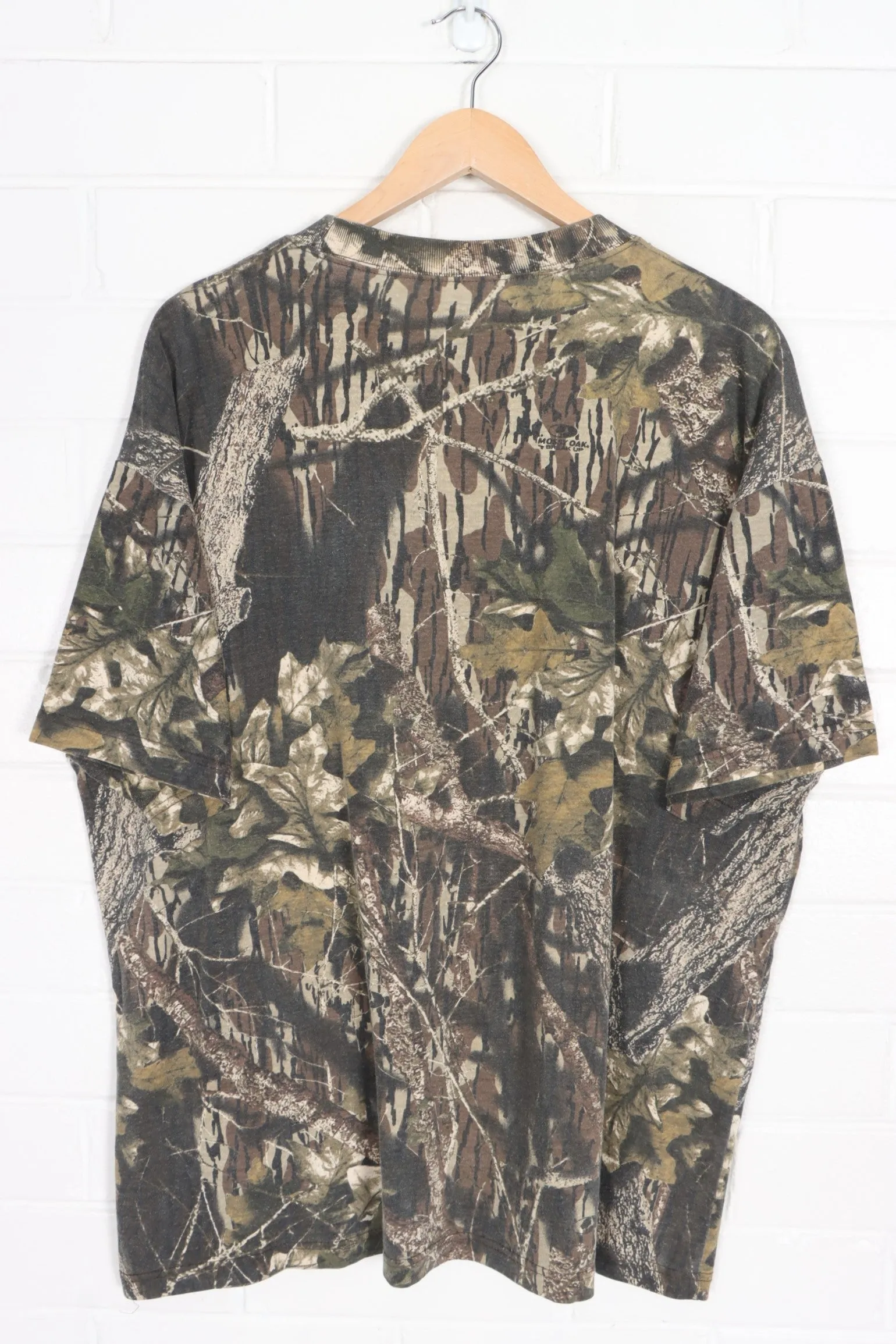 MOSSY OAK 'Break-Up' Camo Front Pocket T-Shirt (XL)